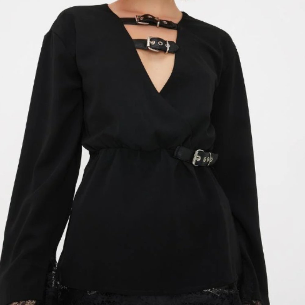 Disturbia Buckel Top (UK10)